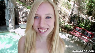 Outdoors video be advantageous to down in the mouth Sofie Carter milking a dick + cum in mouth