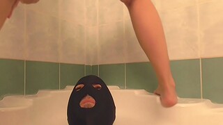 lady vivien pee on slave